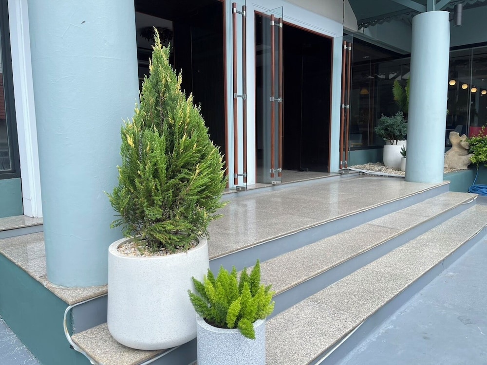 Tapae Place Hotel 34/39