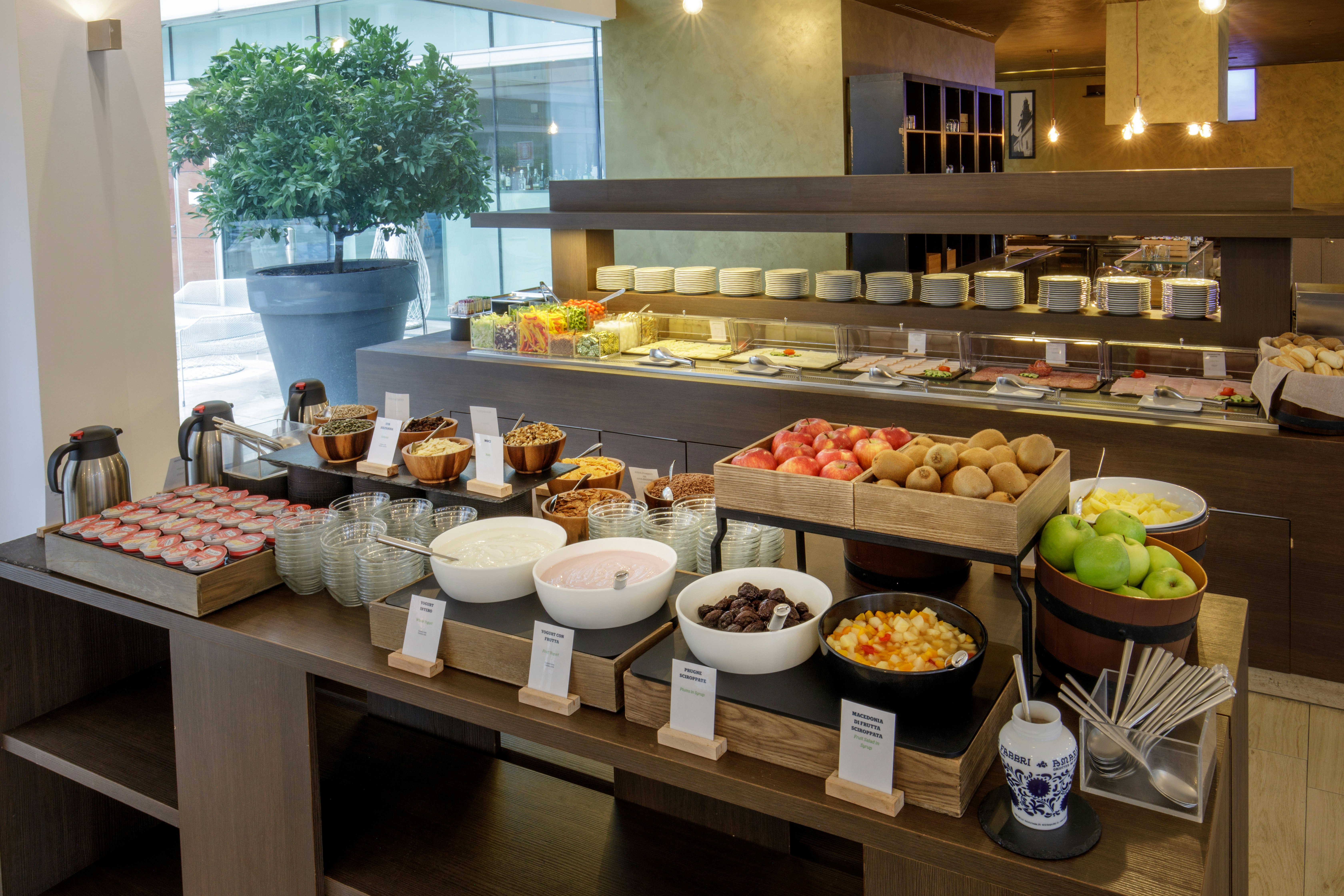 DOUBLETREE BY HILTON MILAN 46/83