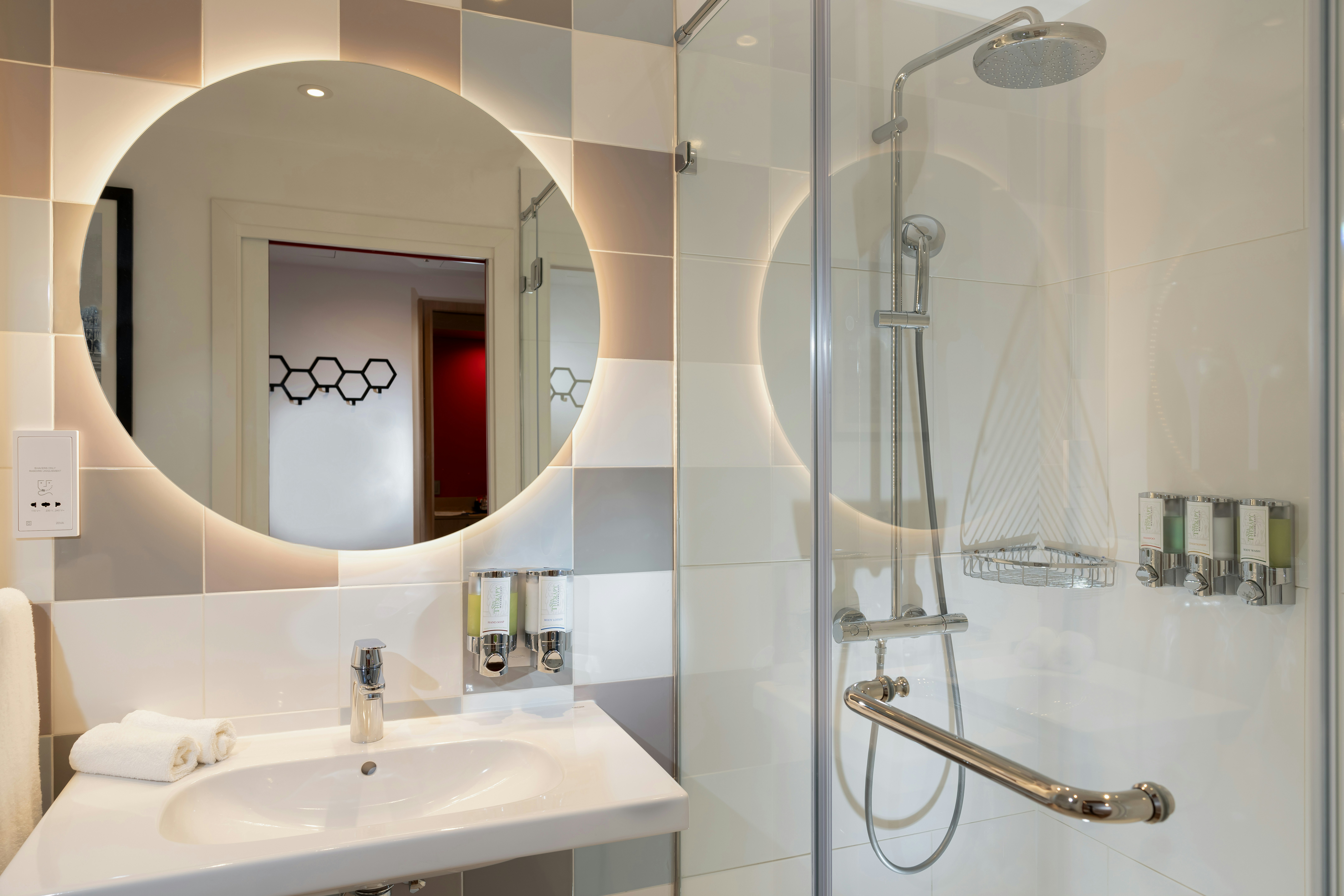 غرفة متصلة عائلية، Hampton by Hilton Budapest City Centre 3/4