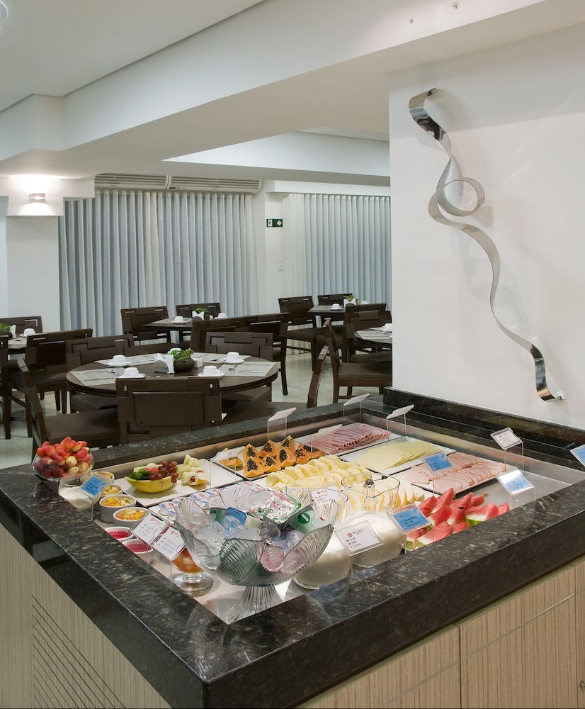 Bristol Jaragua Hotel 50/67
