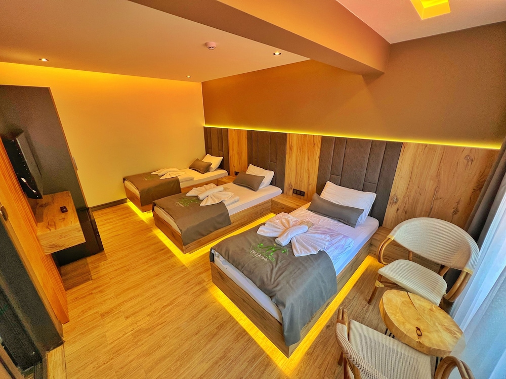 Akyuz Kardesler Hotel & Bungalow 20/74