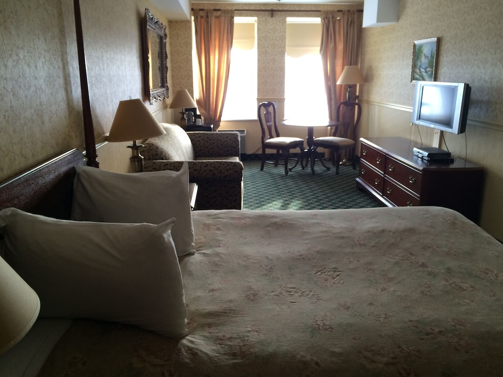 Auberge Montebello 44/67