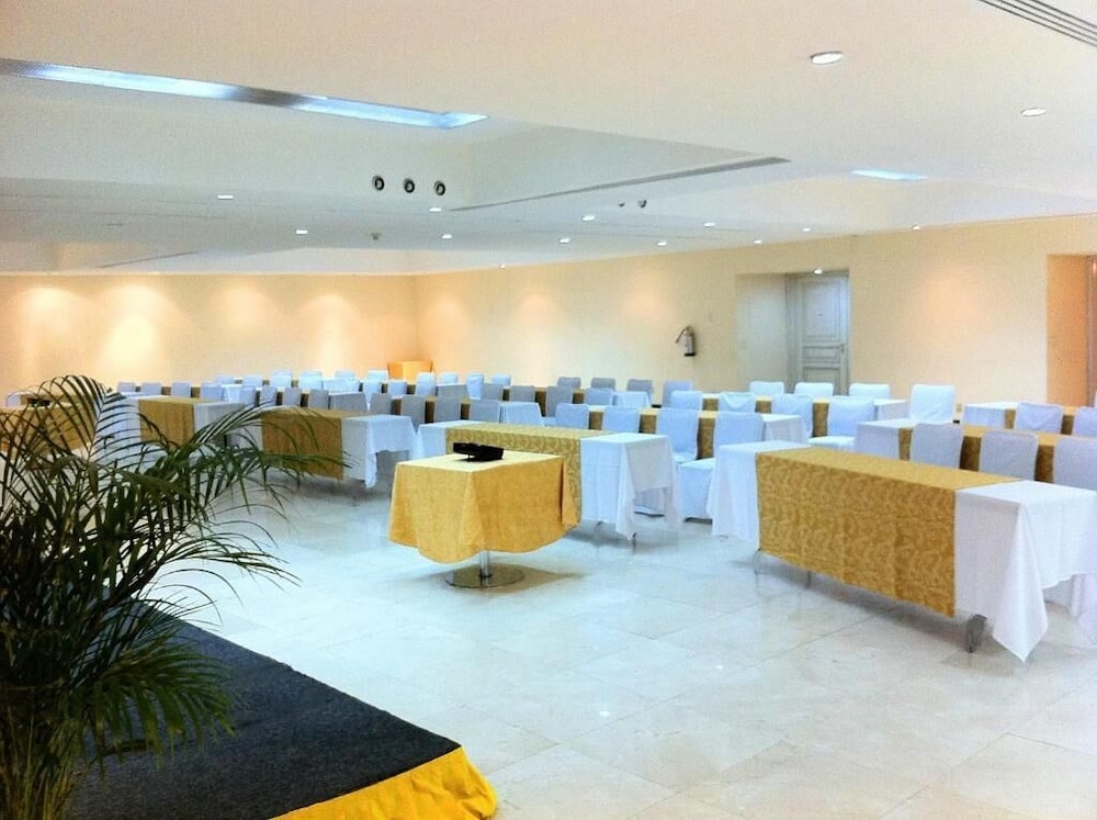 Del Prado Hotel 31/69