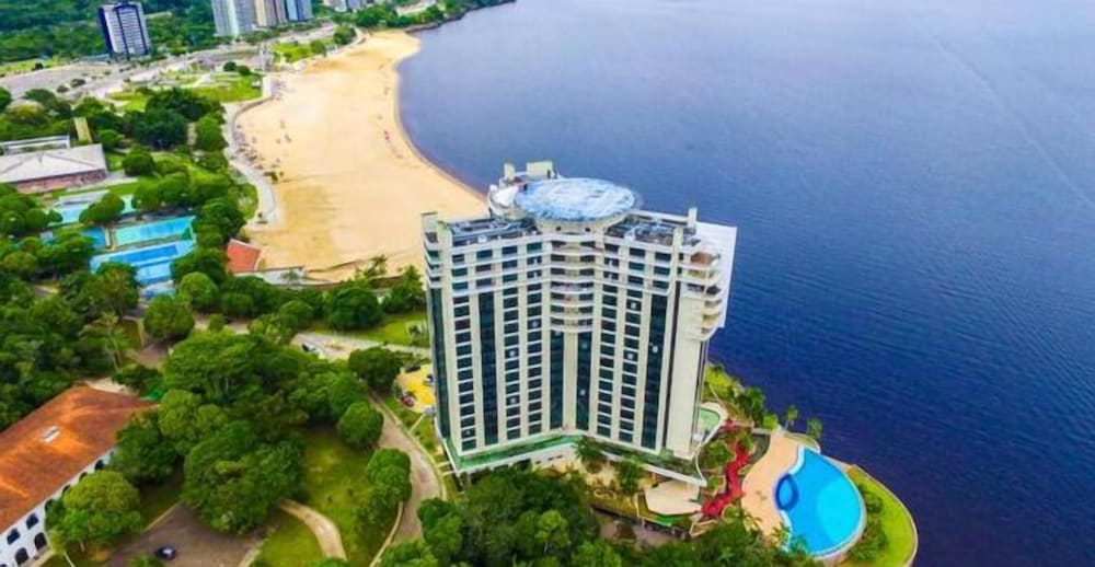 Tropical Executive Hotel 8/62