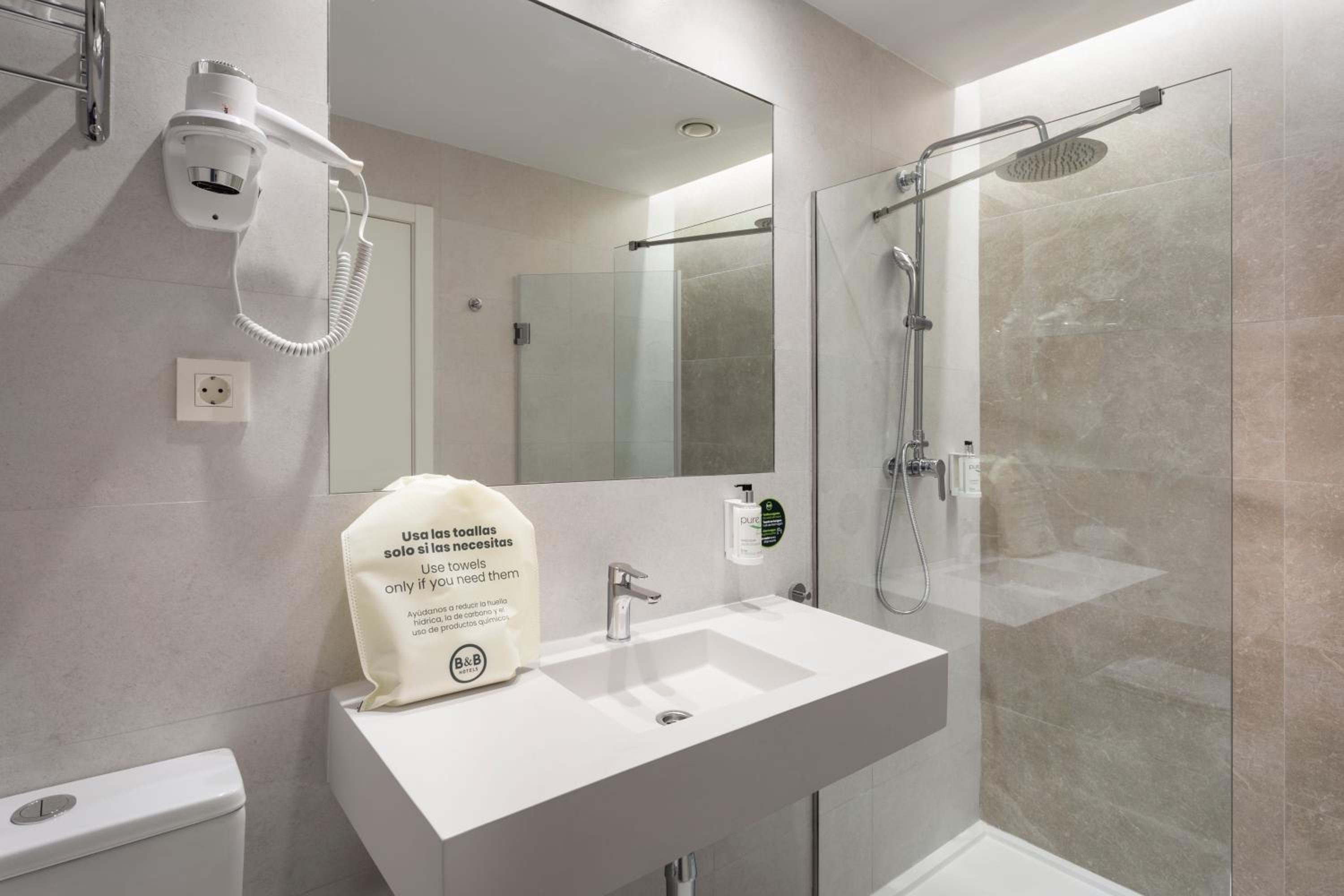 غرفة ديلوكس عائلية، B&B HOTEL Ecija 4/5