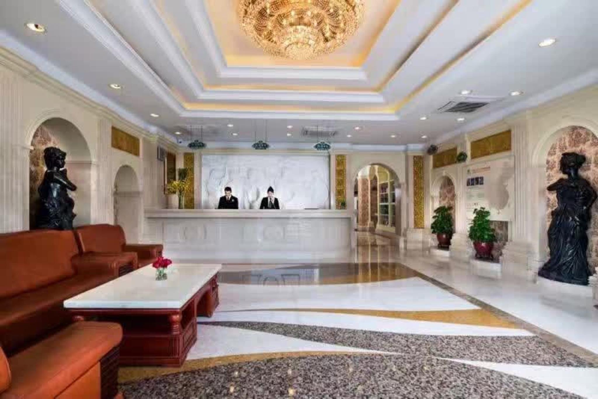 Vienna Hotel (Shenzhen Aiguo Road) 13/40