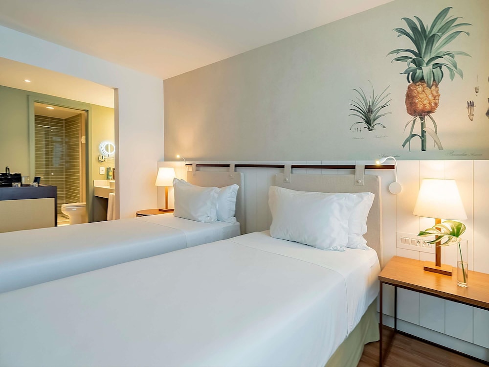PREMIUM, EXECUTIVE, TWIN BEDS, SEA VIEW