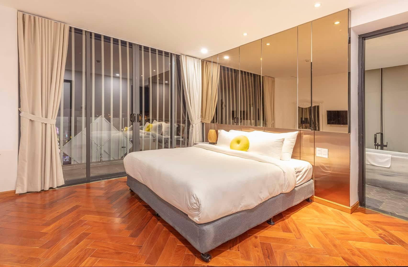 Penthouse, Apartment