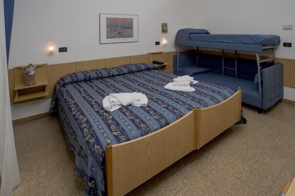 Hotel Piccinelli 14/63