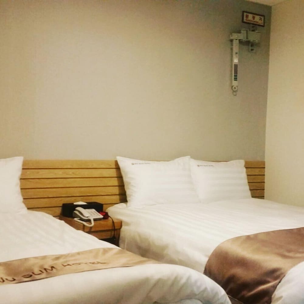 Jeju Slim Hotel 18/61