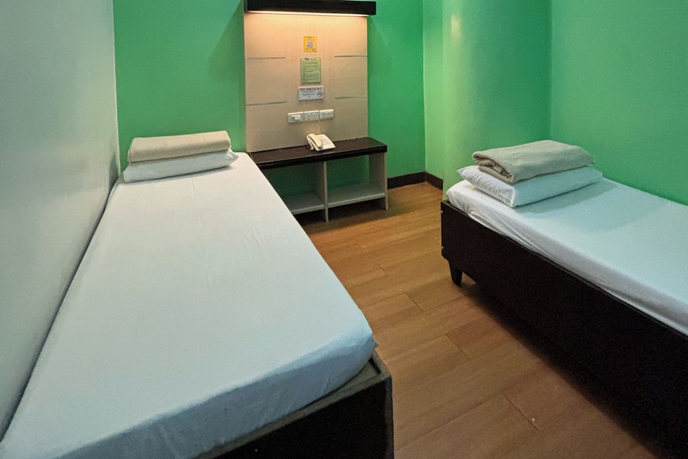 Sugbutel Family Hotel 14/50