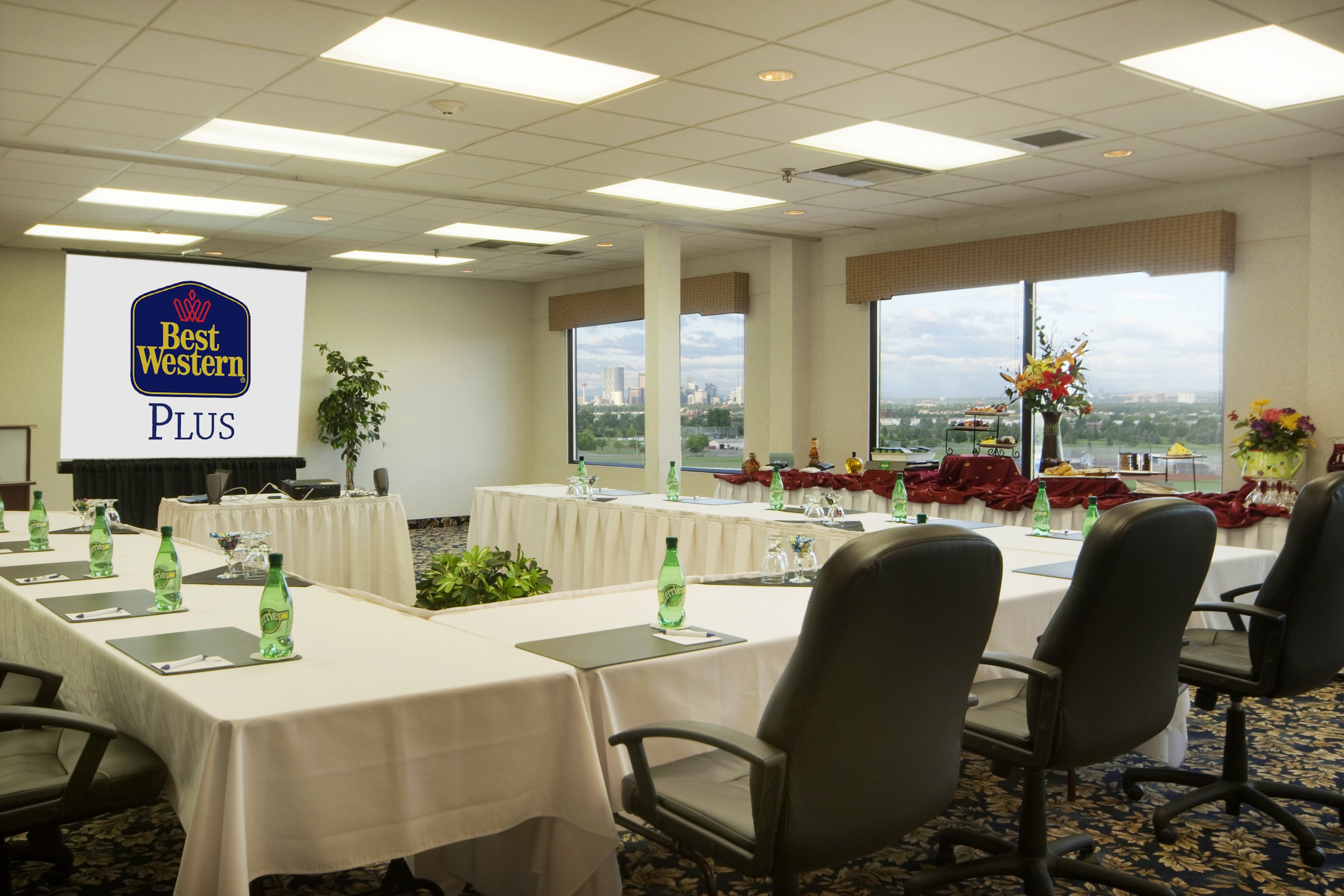 Best Western Plus Port O Call Hotel 63/73