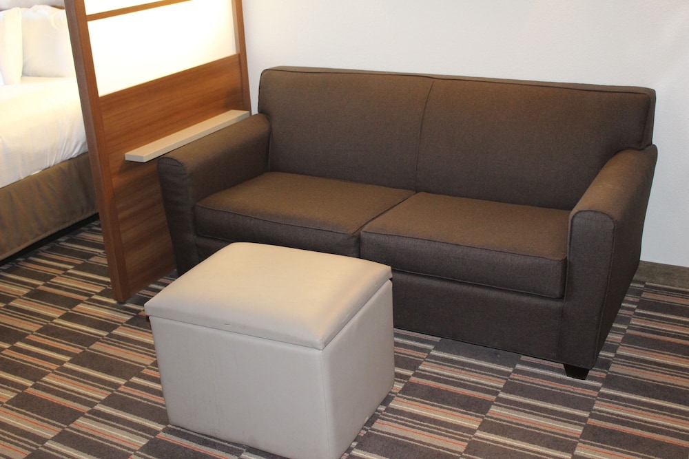 Microtel Inn And Suites By Wyndham Sweetwater 24/34