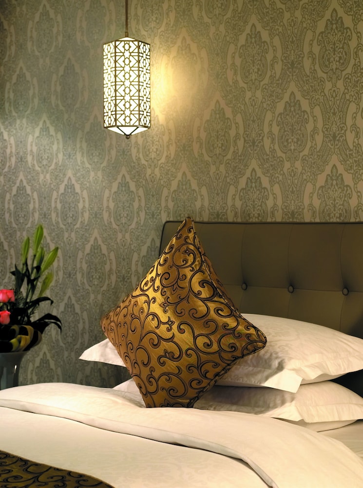 Luxemon Xinjiang Hongfu Hotel 18/30