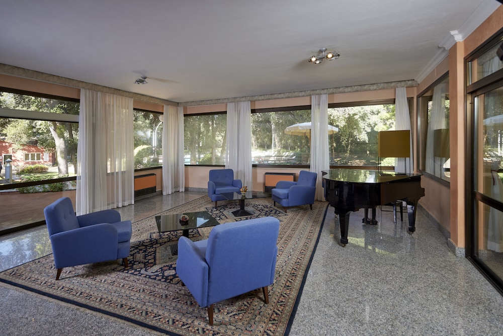 Park Hotel I Lecci 37/62