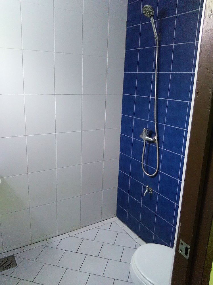 Kuching Waterfront Lodge 12/40