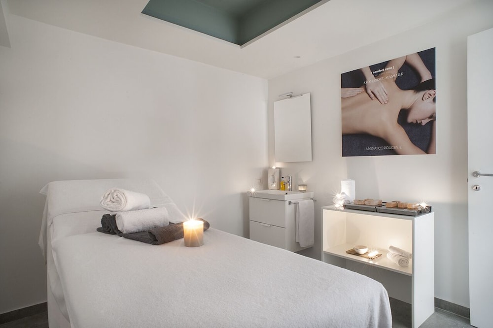Modica Beach Resort 24/75