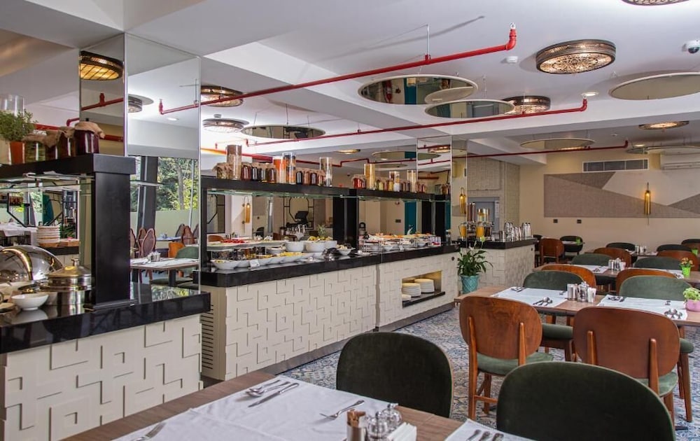 Boutique 19 Hotel 43/56
