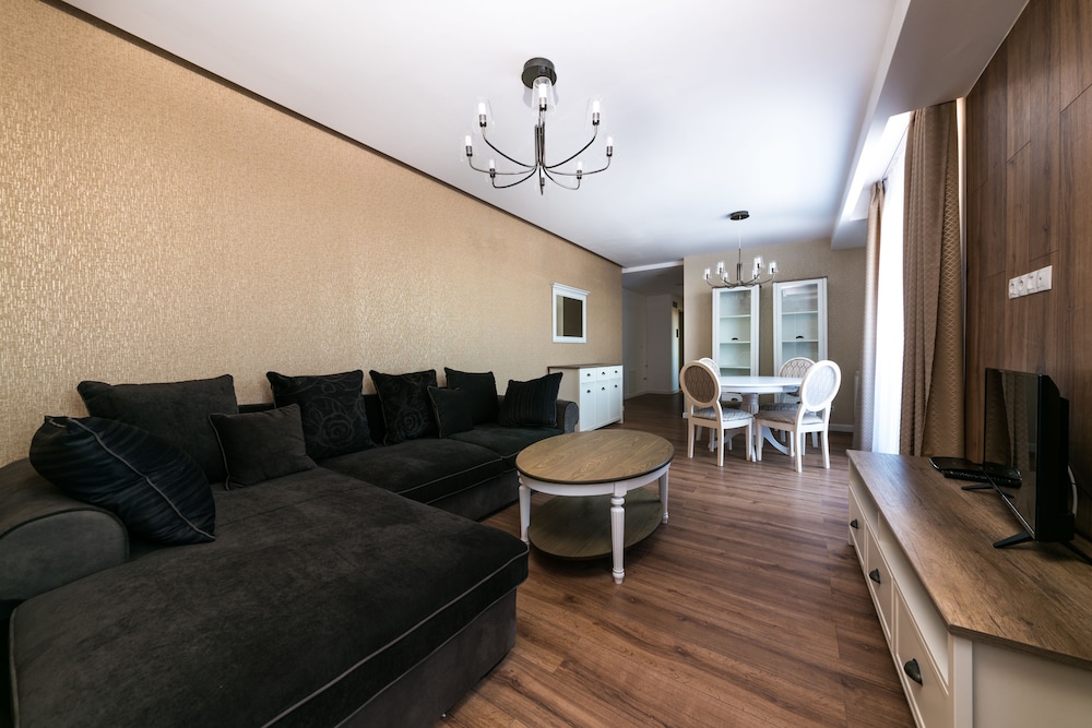 Uba Aparthotel 27/50