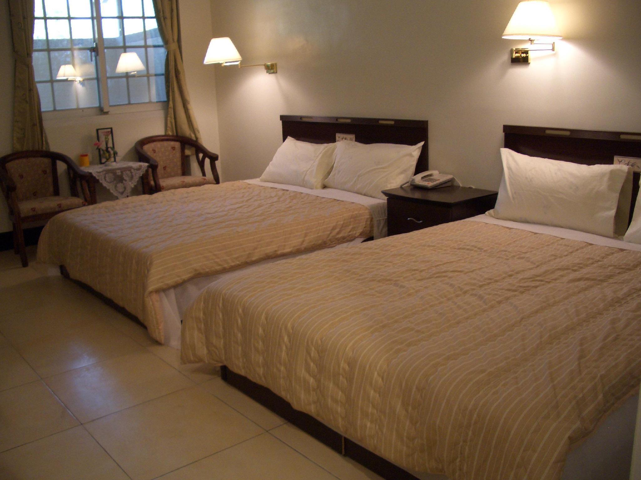 Senior, Suite, 2 Double Beds