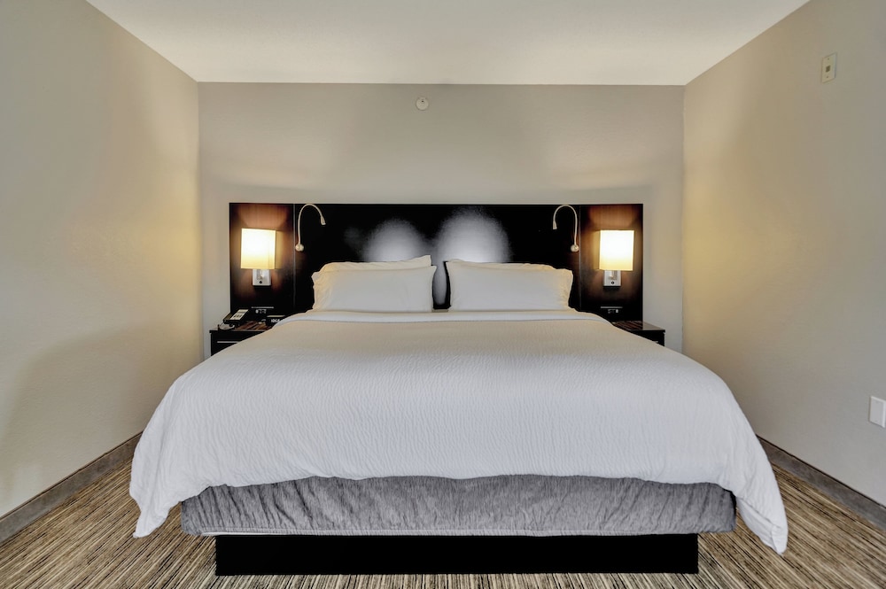 Holiday Inn Express Hotel Suites Beatrice 28/76