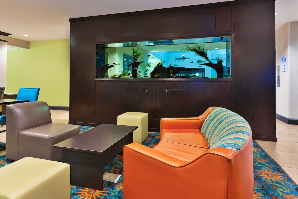 Holiday Inn Express Suites Southport Oak Island Area 43/58