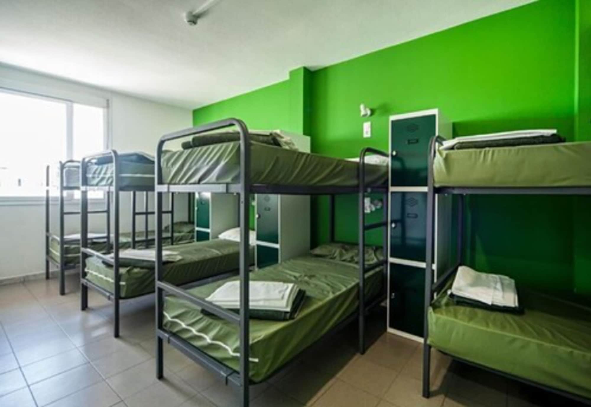 Mixed Dorm, 14 Beds, Private Bathroom