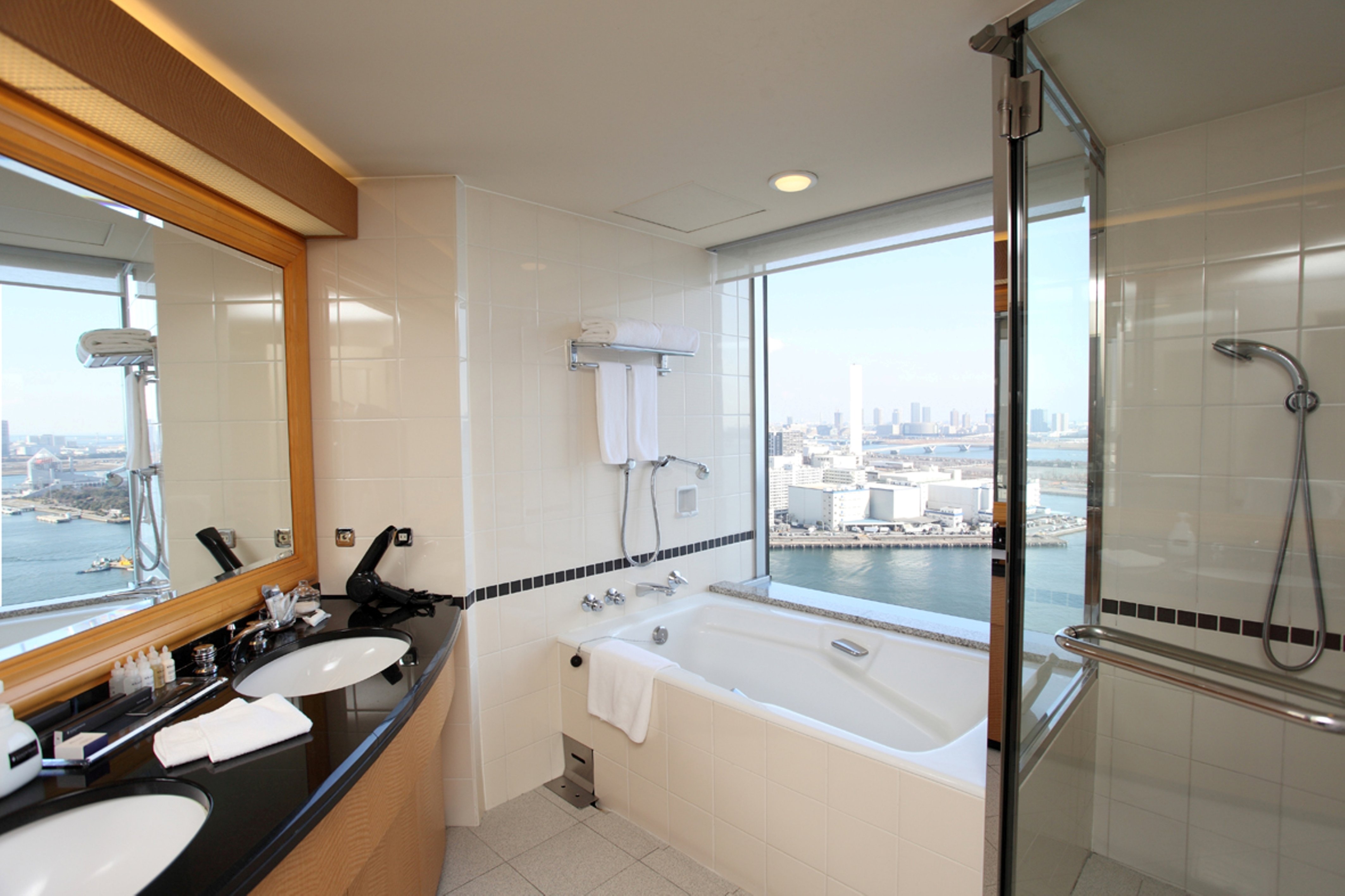 InterContinental Tokyo Bay 68/69