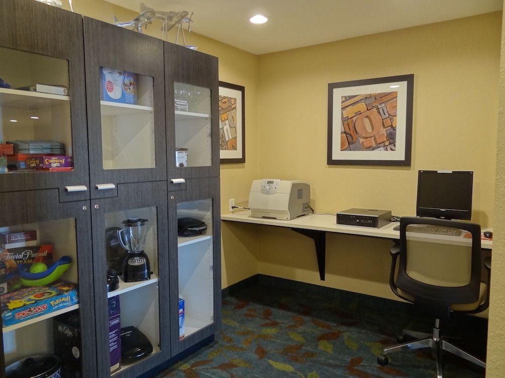 Candlewood Suites Sierra Vista 42/52