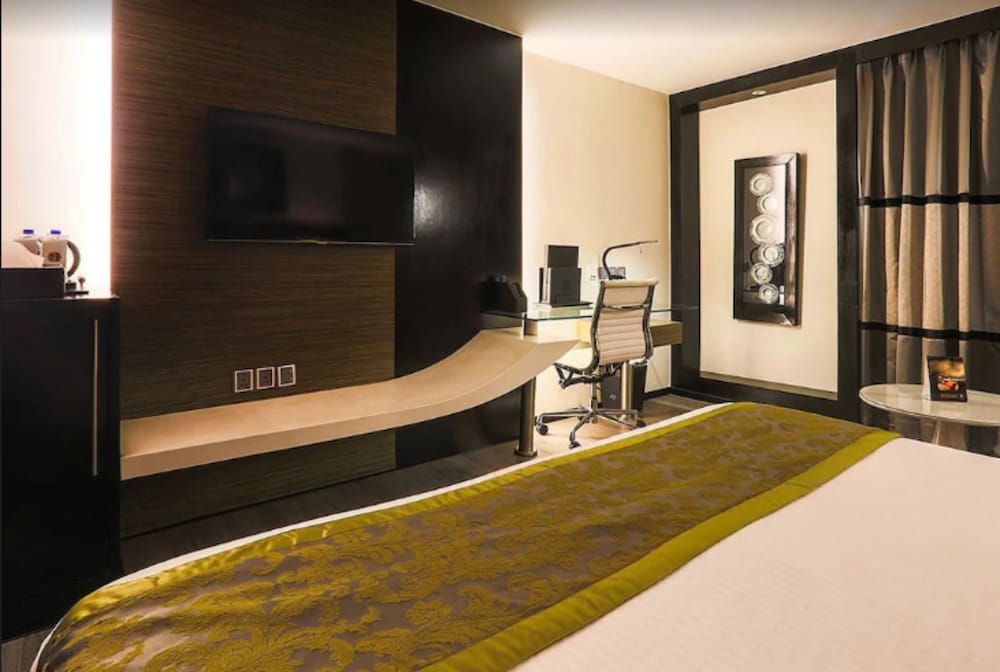 The Empresa Hotel 18/76