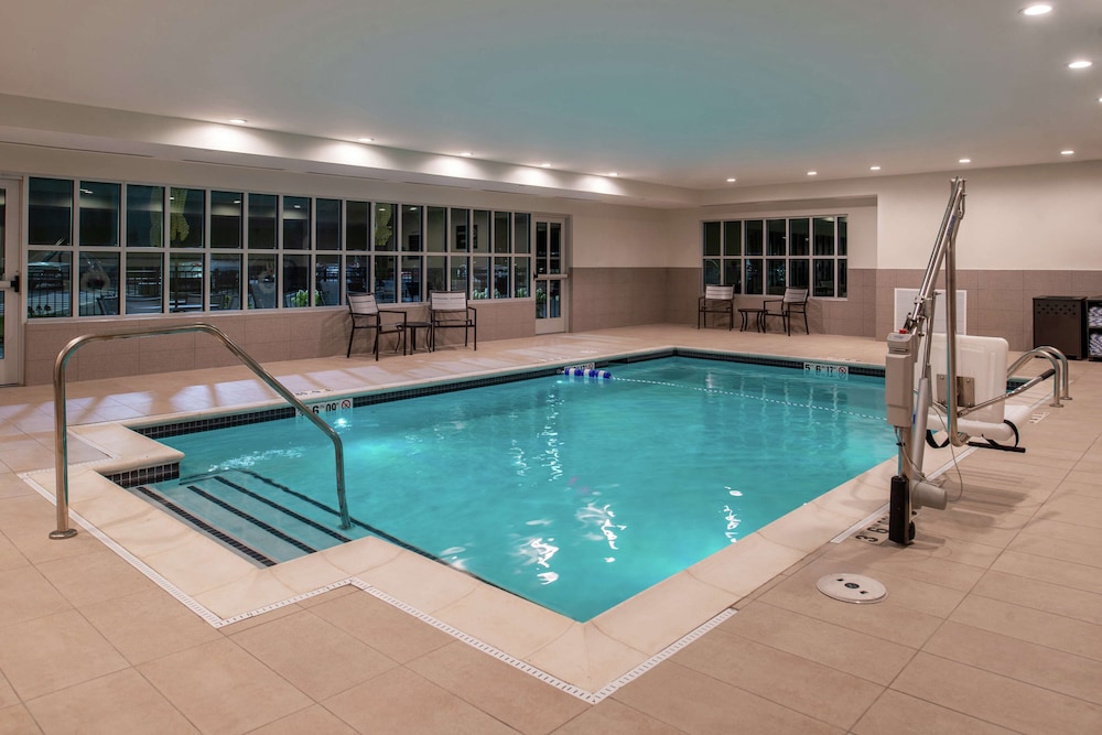 Hilton Garden Inn Kansas City Airport 5/51