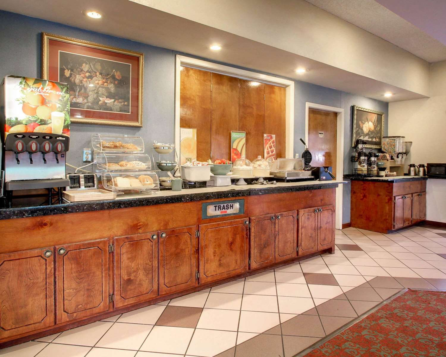 Quality Inn & Suites Clinton - Jackson West 24/28