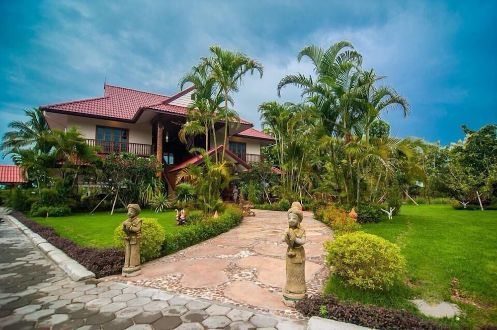 Little Teak Home Stay 42/47