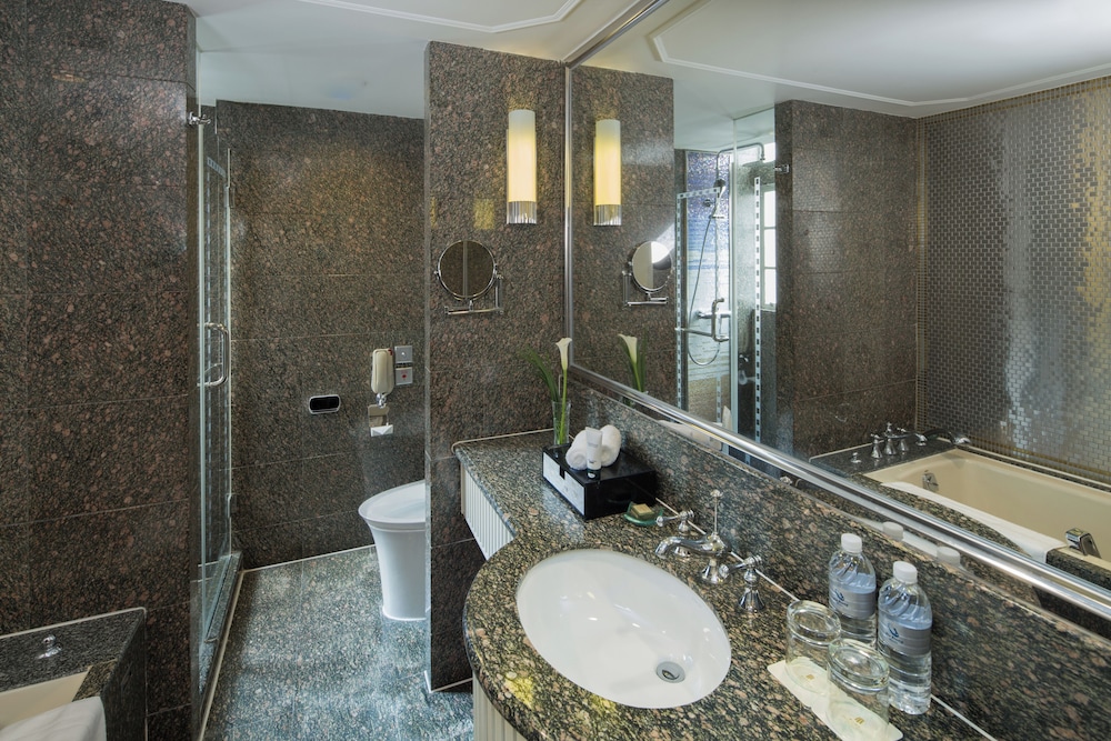 Jin Jiang Hotel 49/50