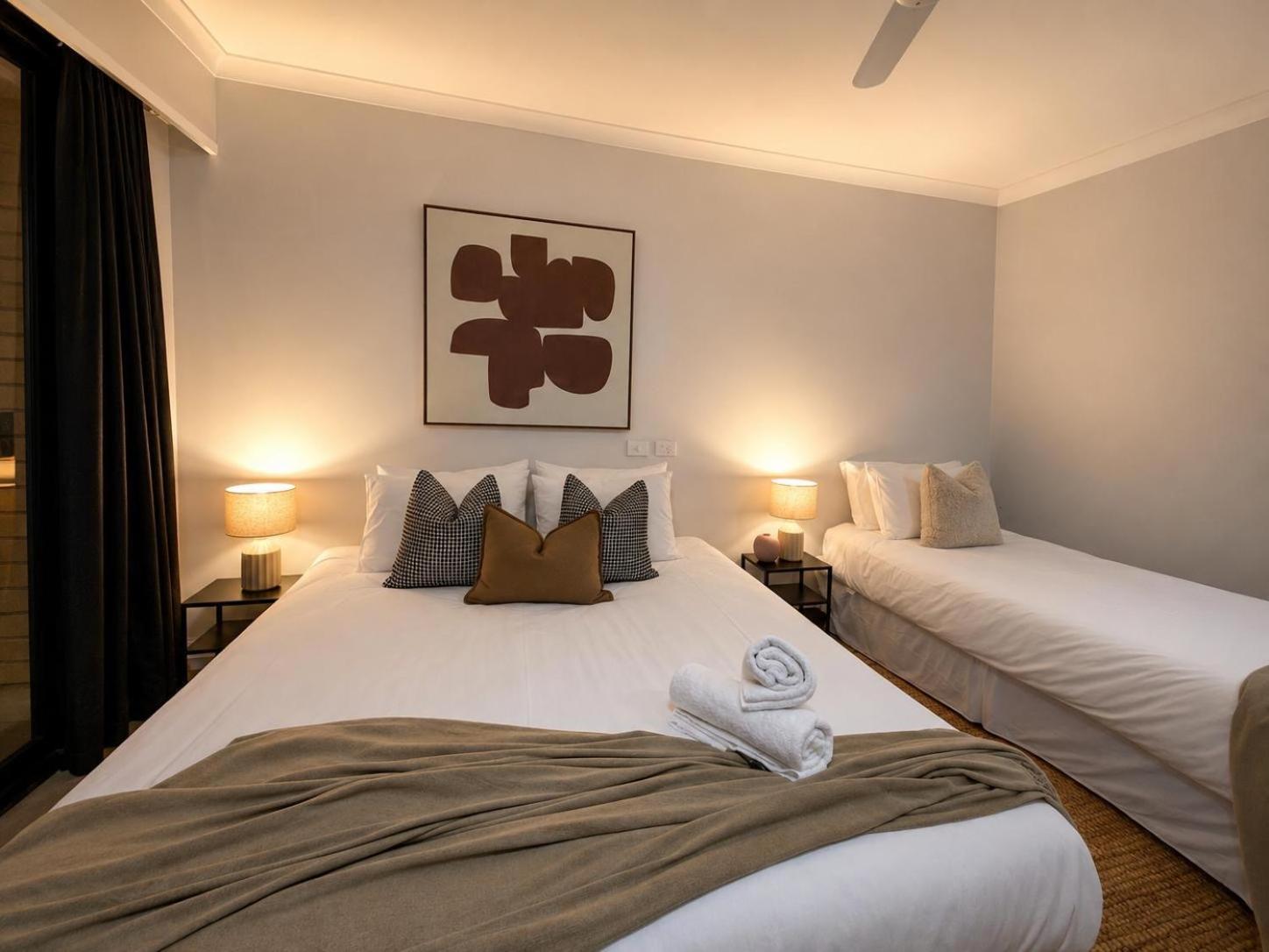 Room, Twin Beds