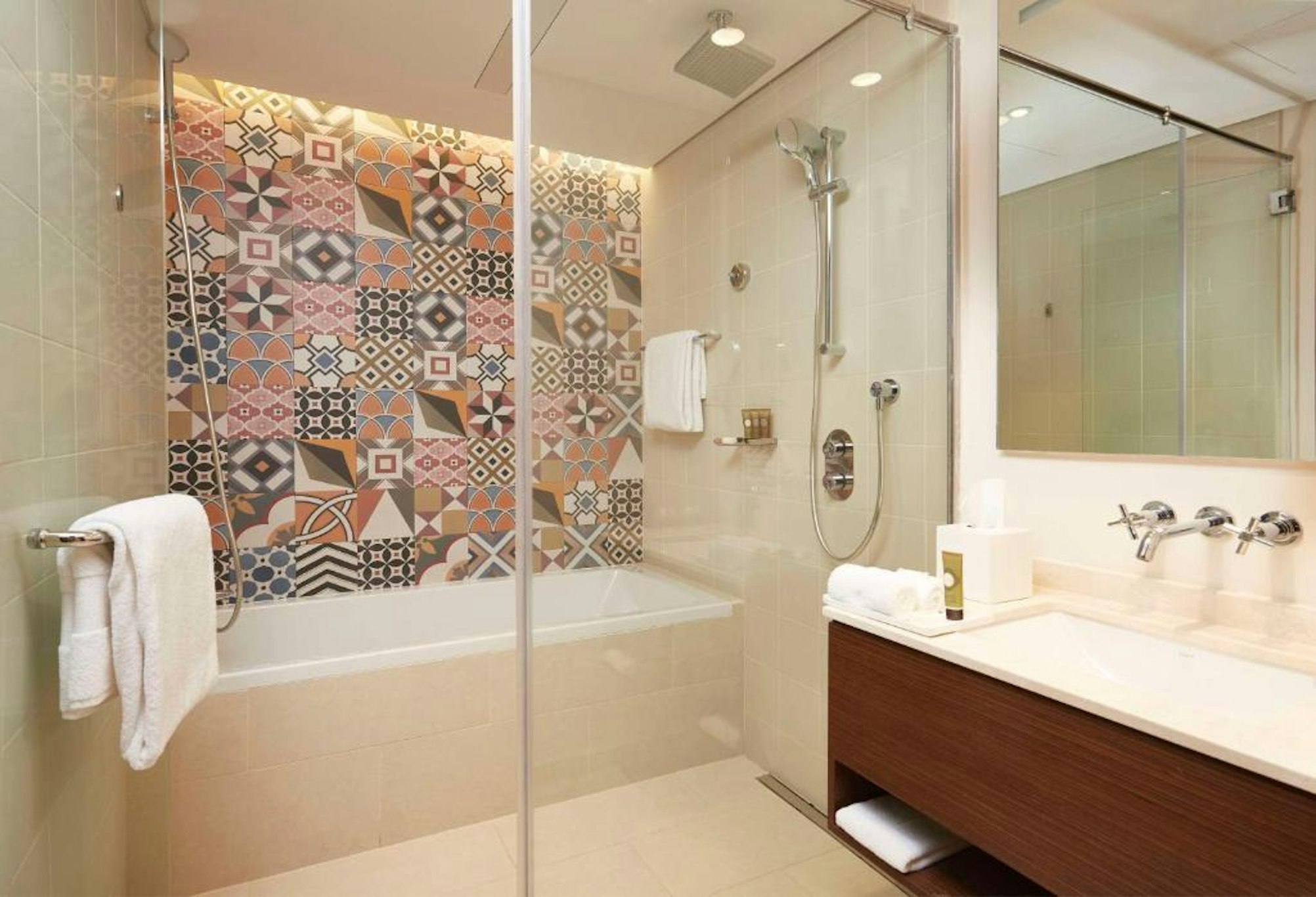 فندق تلال الرياض(Tilal Riyadh) 56/57