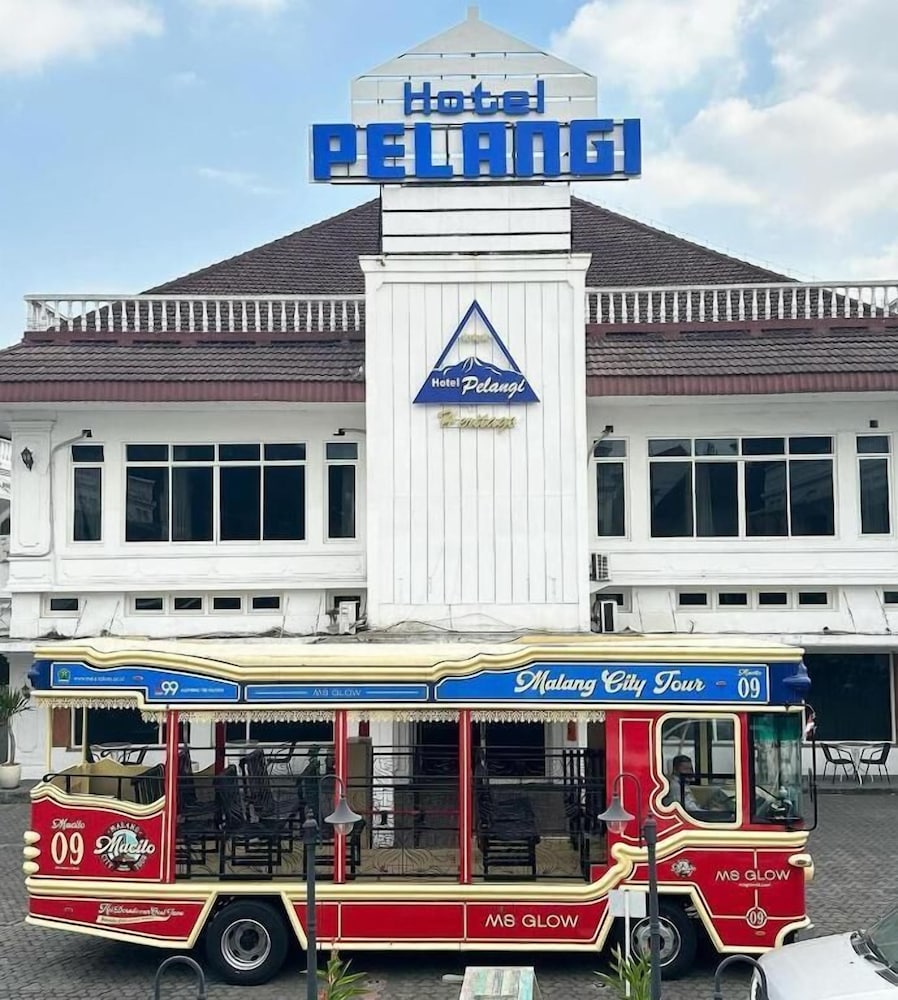 Hotel Pelangi Malang 2/58