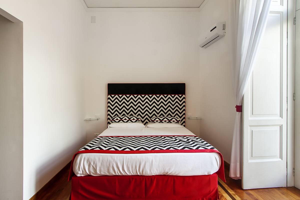 Palazzo Starace 7/50