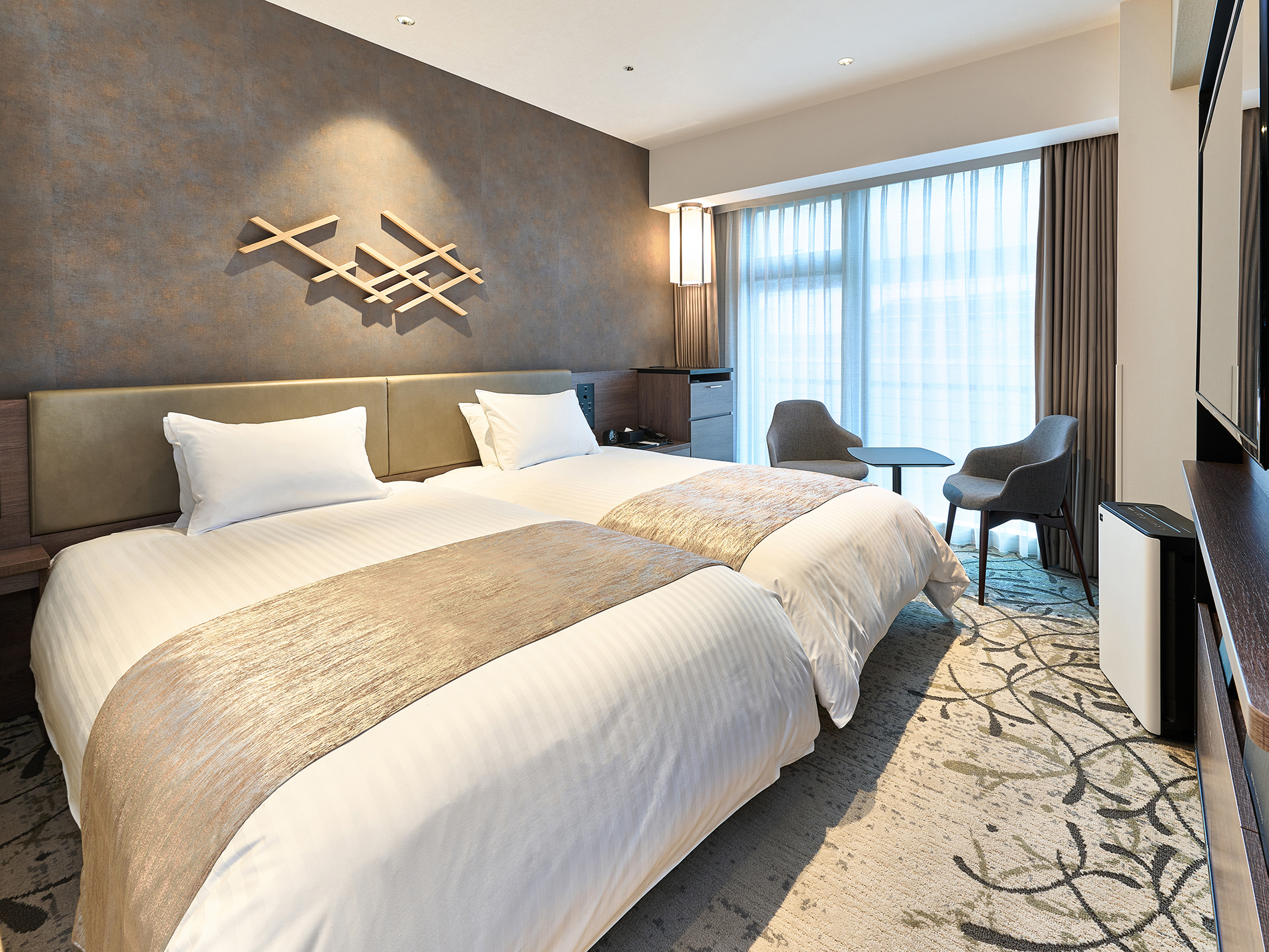 Moderate, Single, Twin Beds