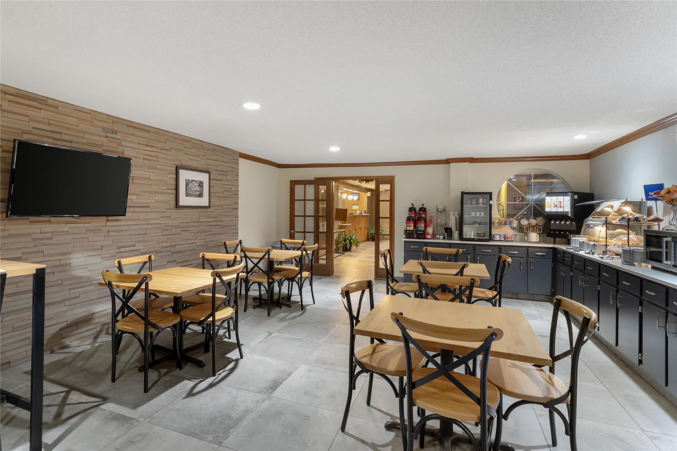 BEST WESTERN NATCHITOCHES INN 14/27