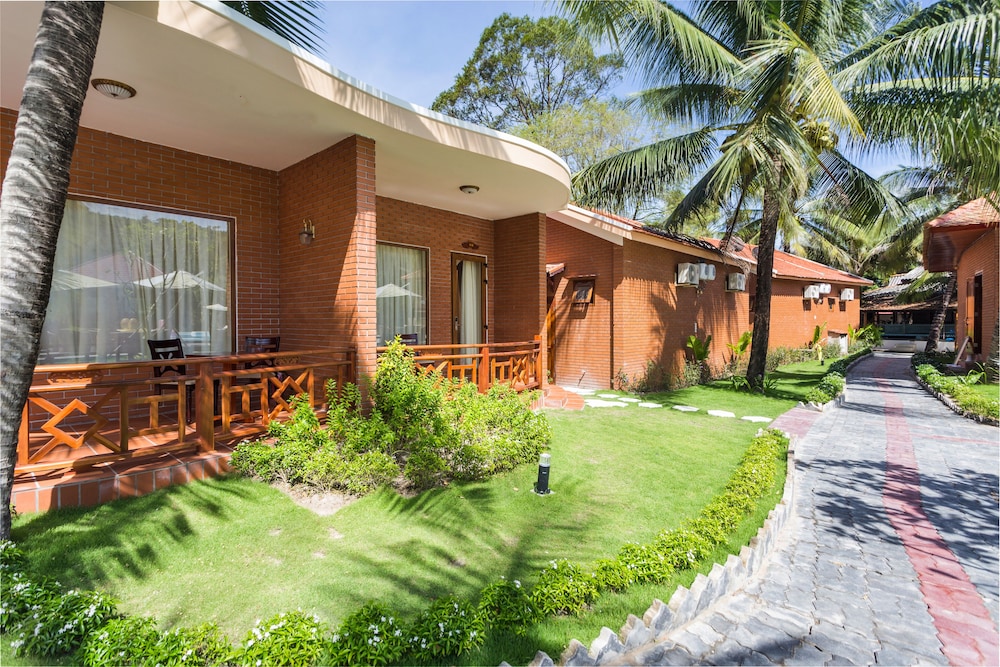 Gold Coast Phu Quoc Resort 3/68