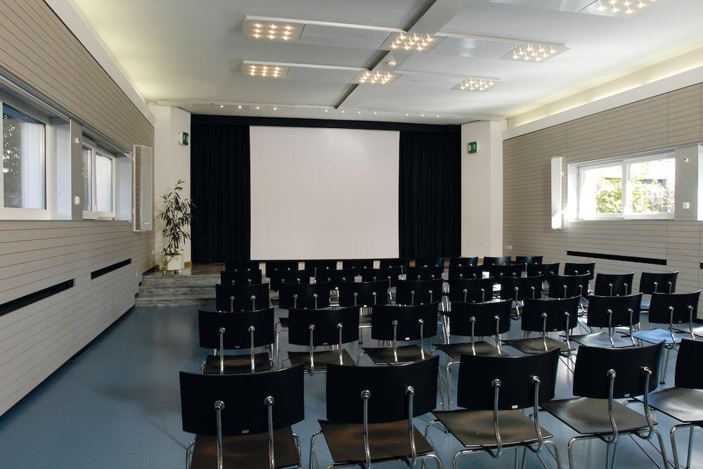 Youth Hostel Locarno 39/50