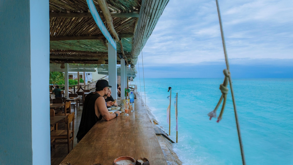 Jambo Resort by Mambo Hotels 25/50
