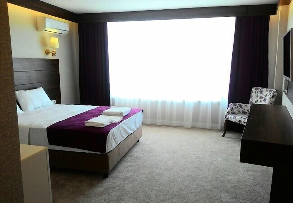 Bilgehan Hotel 12/29