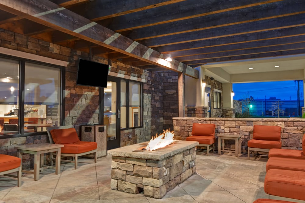 Towneplace Suites By Marriott Alexandria 33/35