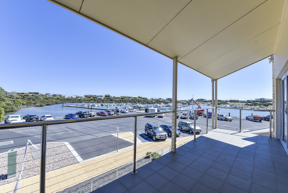 Robe Marina Accommodation 23/50