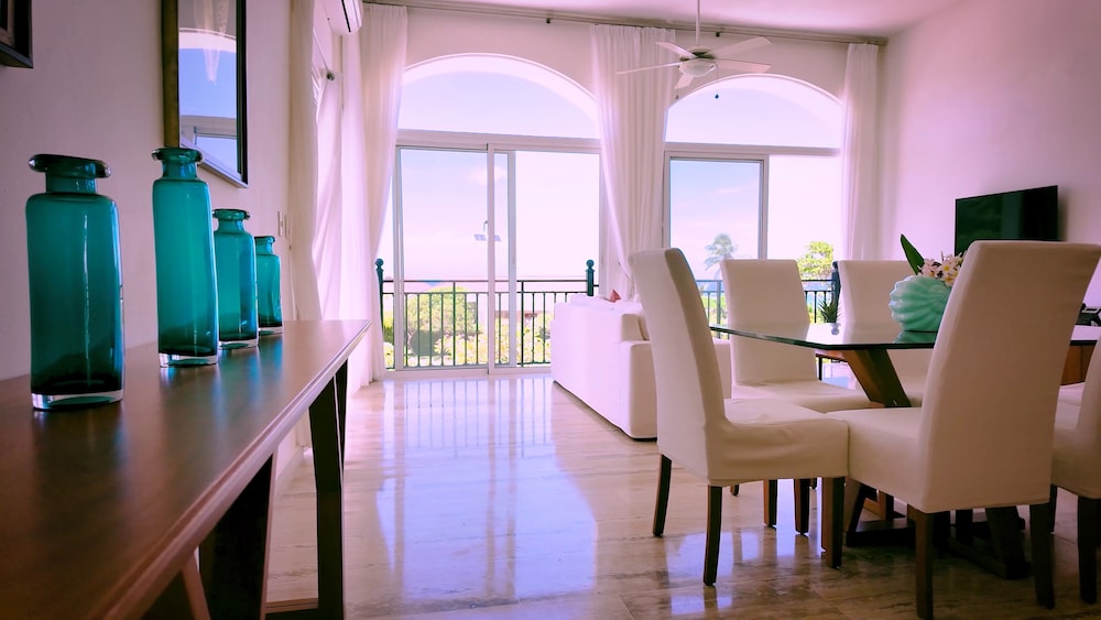 Ocean Village Deluxe Resort and Spa 59/71