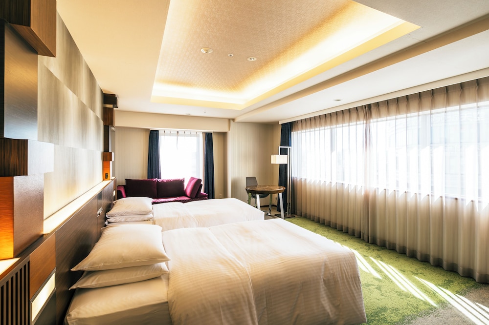Deluxe, Twin Beds, Extra Beds