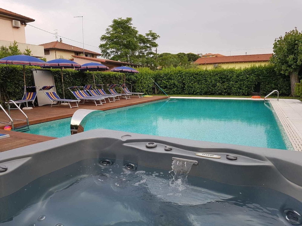 Hotel Patrizia 38/41