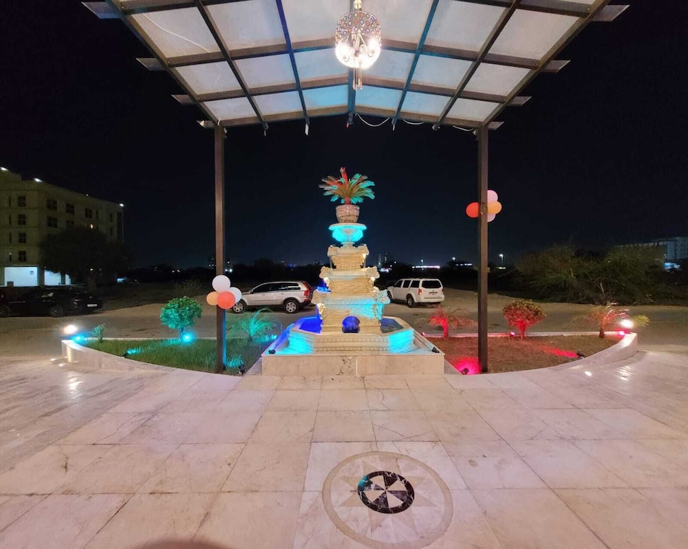 Camphor Hotel 26/31